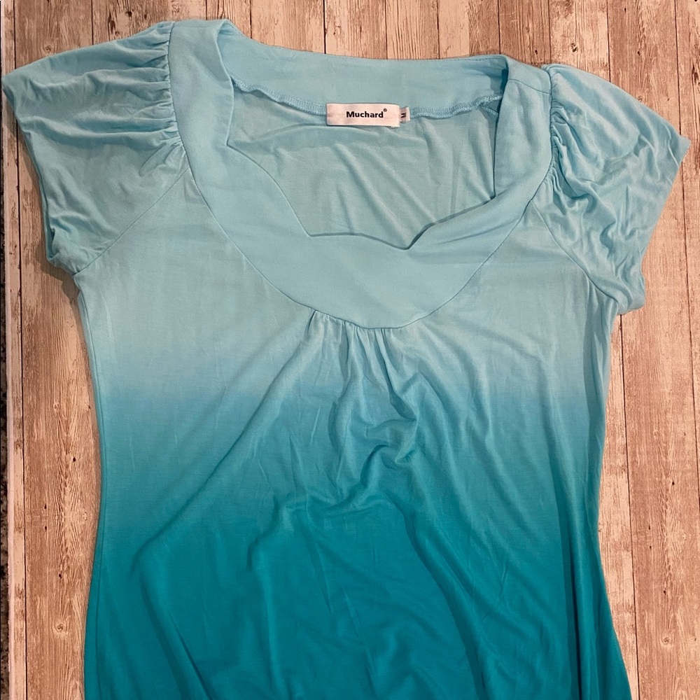 Teal ombré top - NWOT - scalloped neck